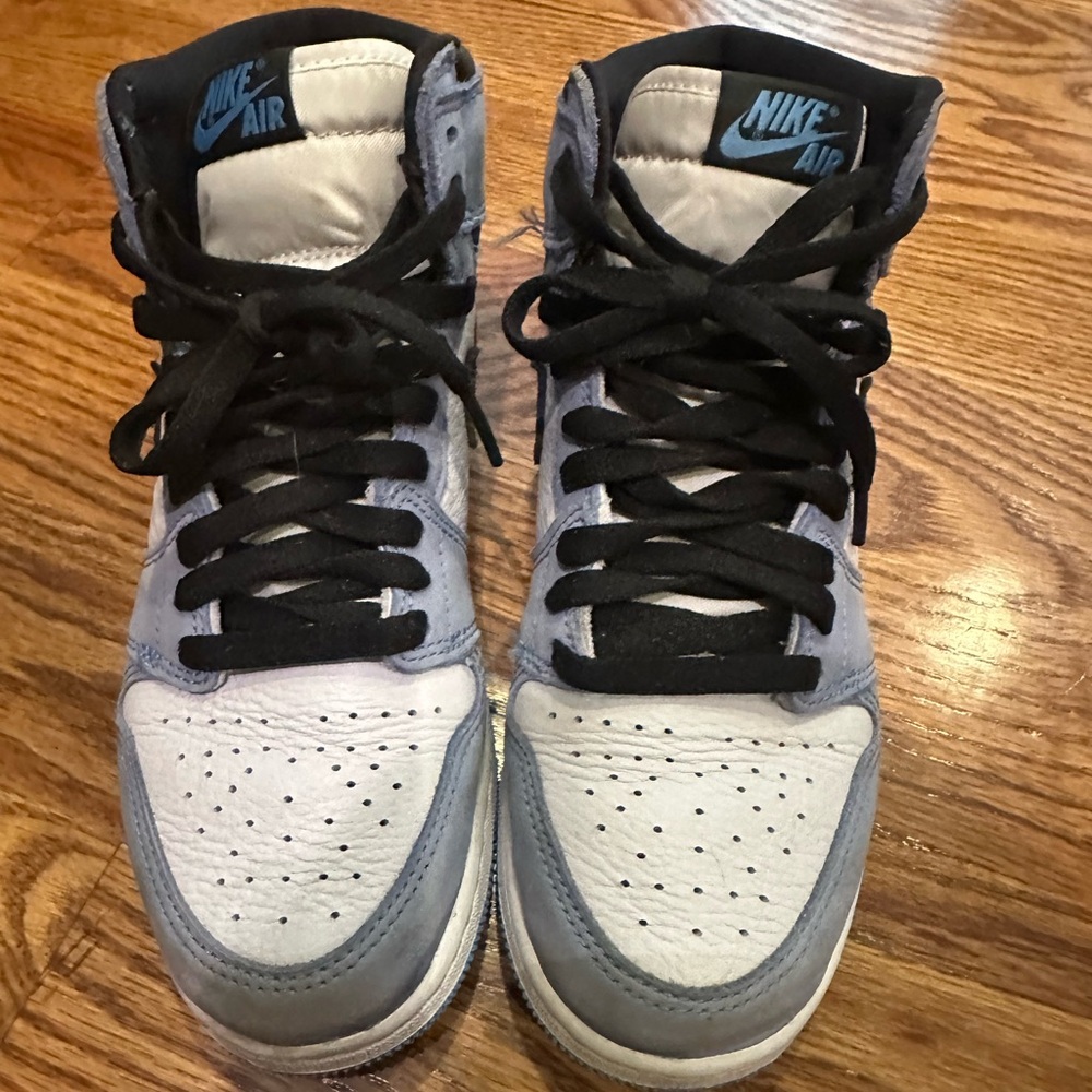 Nike High-Top Sneakers in Gray and White